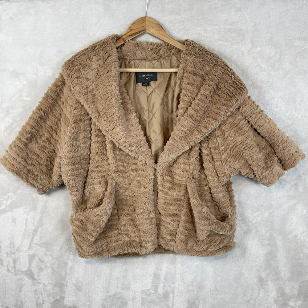 Damselle New York Faux Fur Cropped Cape Jacket XS Tan Quilted Lining Mob Wife